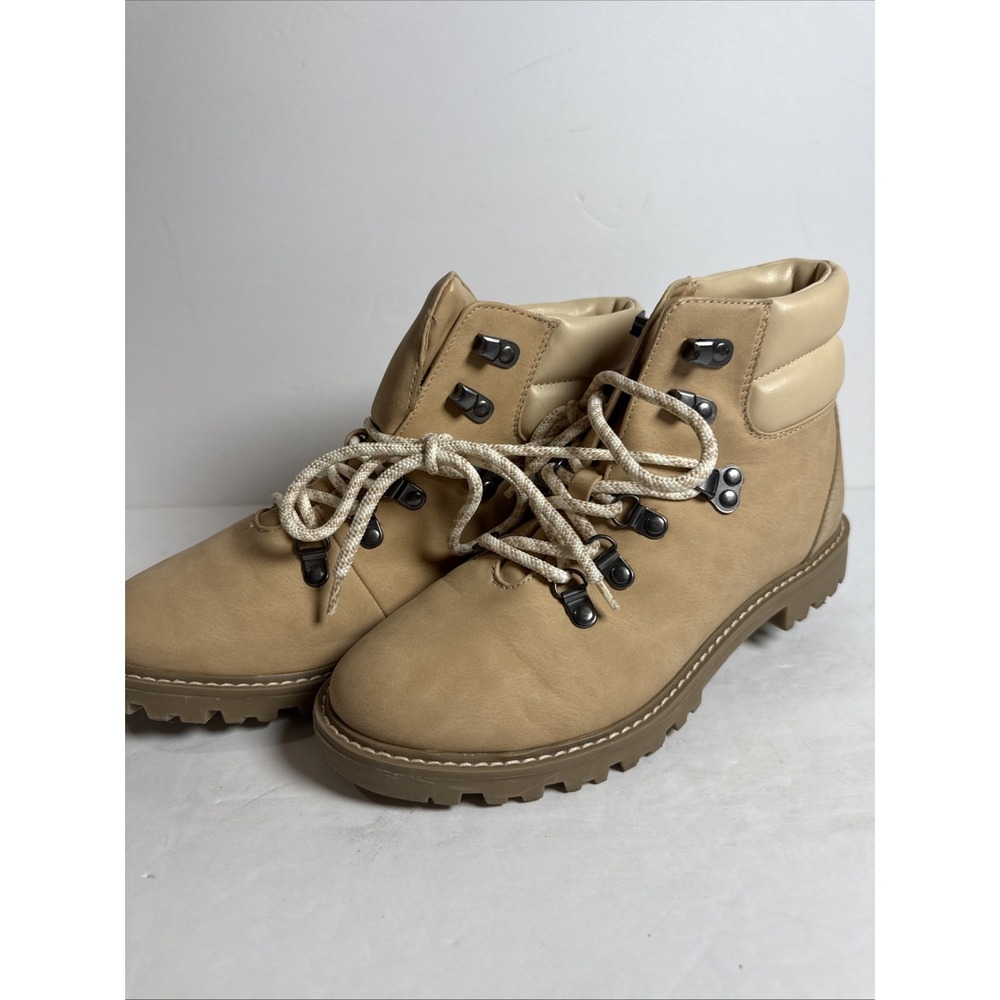 Universal thread cream combat boot lace up size 8 new without box